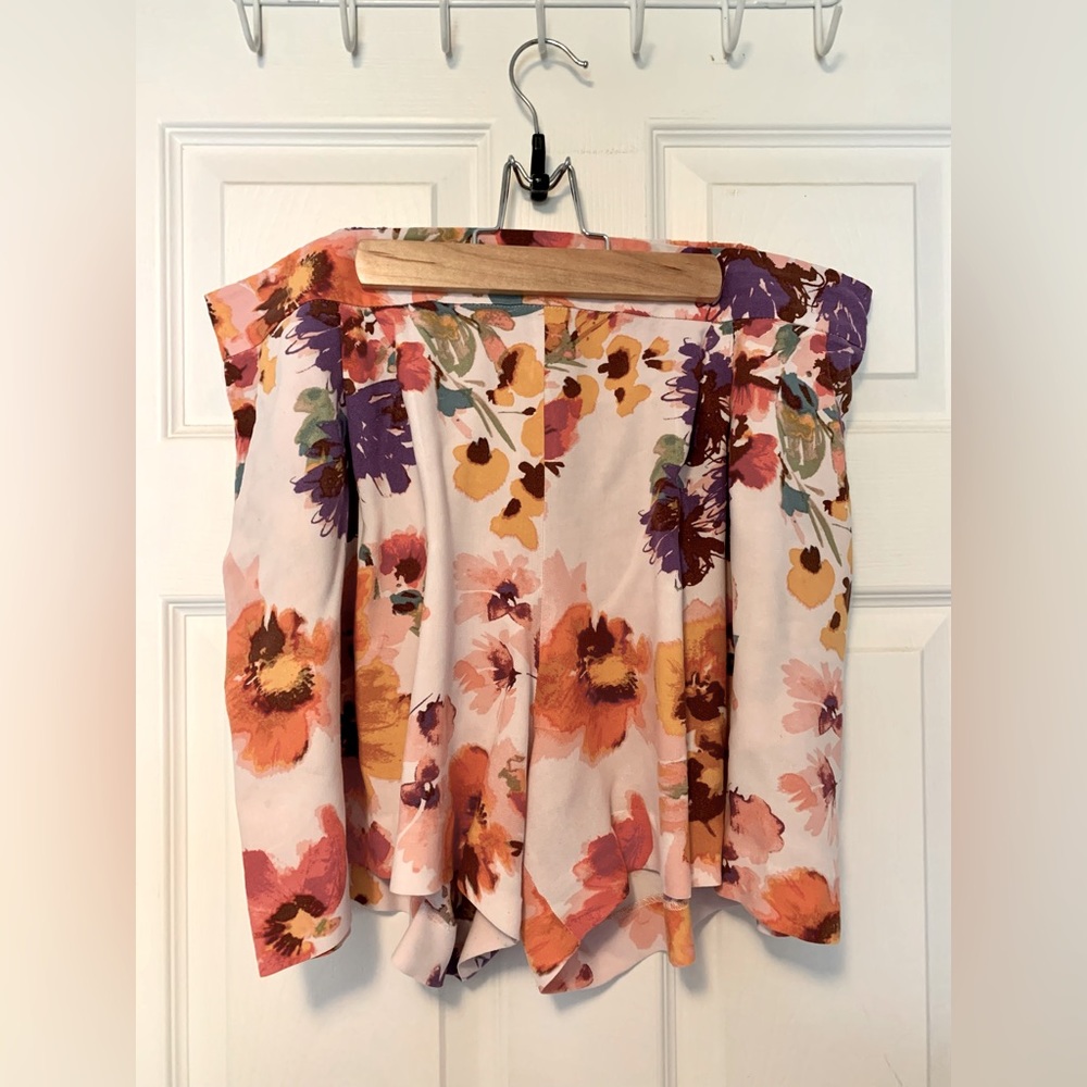 H&M Shorts High Waist Light Pink Large Flowers
